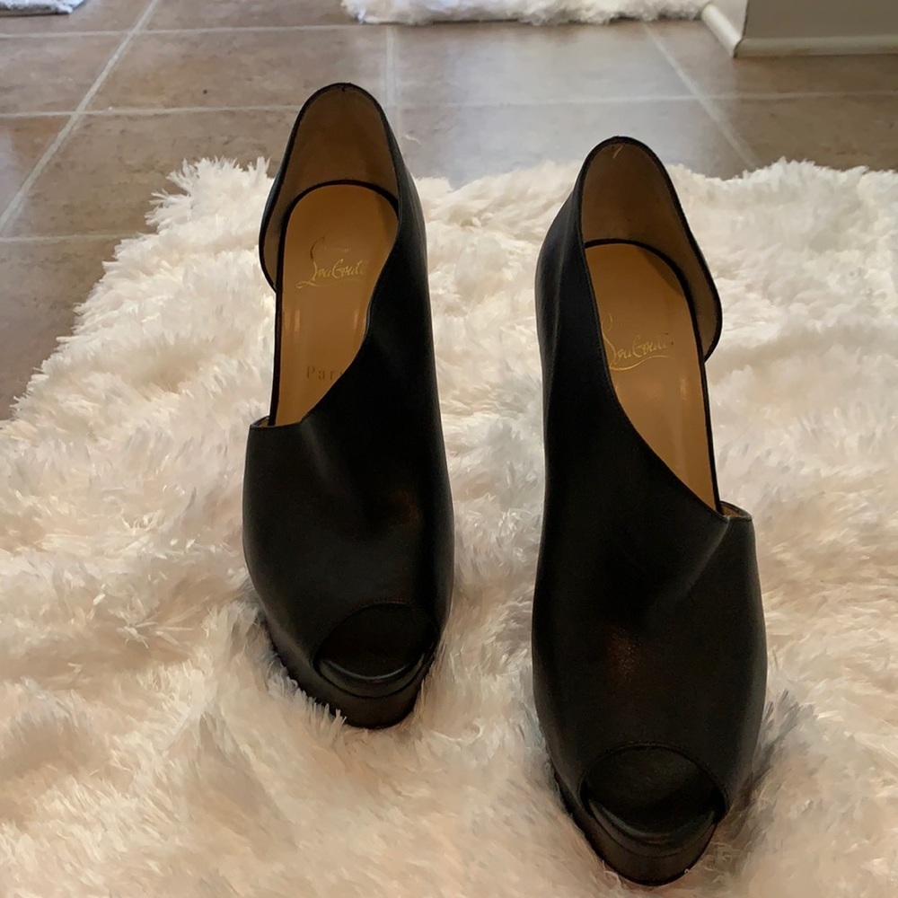 Authentic Louboutin heels